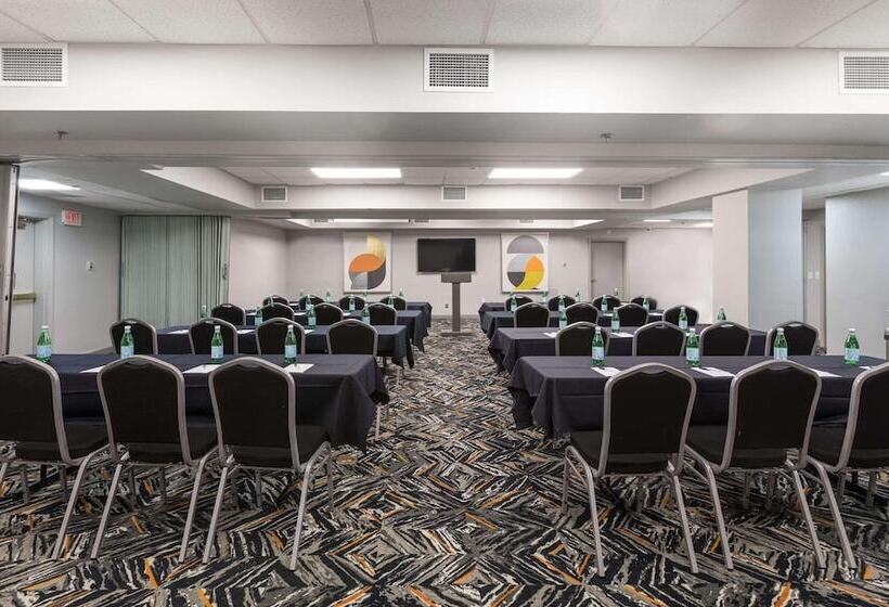 Отель Country Inn & Suites By Radisson, Lake Norman Huntersville, Nc