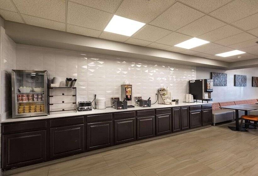 Отель Country Inn & Suites By Radisson, Lake Norman Huntersville, Nc