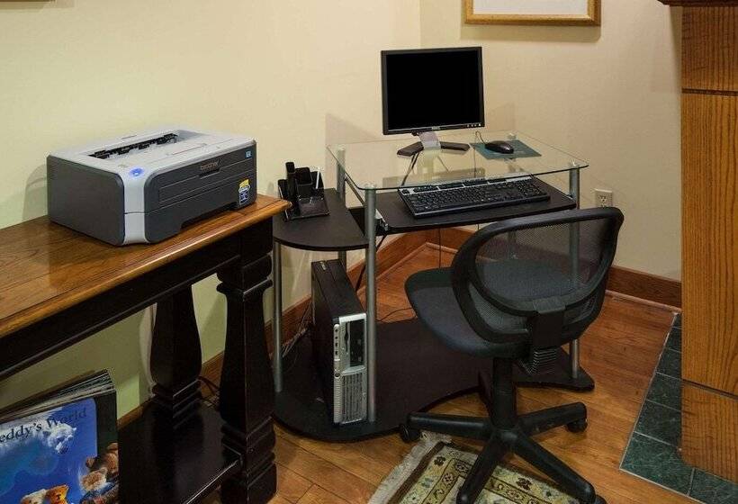 فندق Country Inn & Suites By Radisson, Lansing, Mi