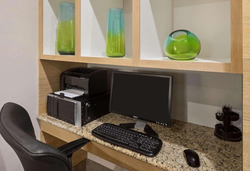 فندق Country Inn & Suites By Radisson, Louisville South, Ky