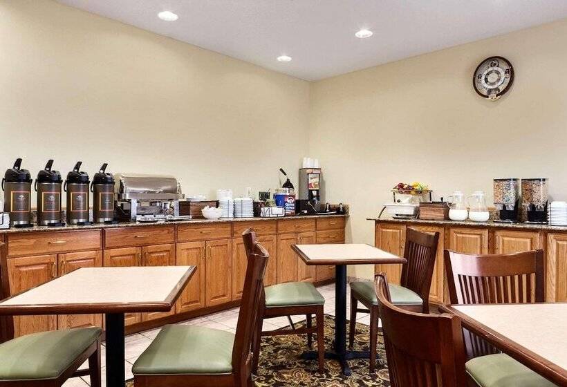 فندق Country Inn & Suites By Radisson, Marion, Oh