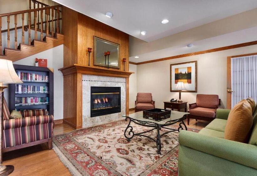 فندق Country Inn & Suites By Radisson, Marion, Oh