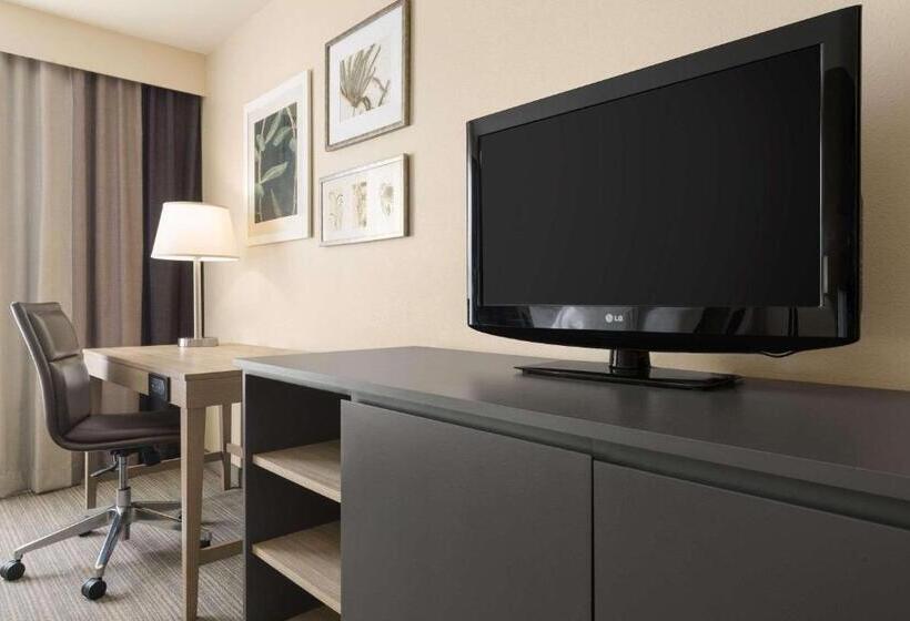 هتل Country Inn & Suites By Radisson, Milwaukee Airport, Wi