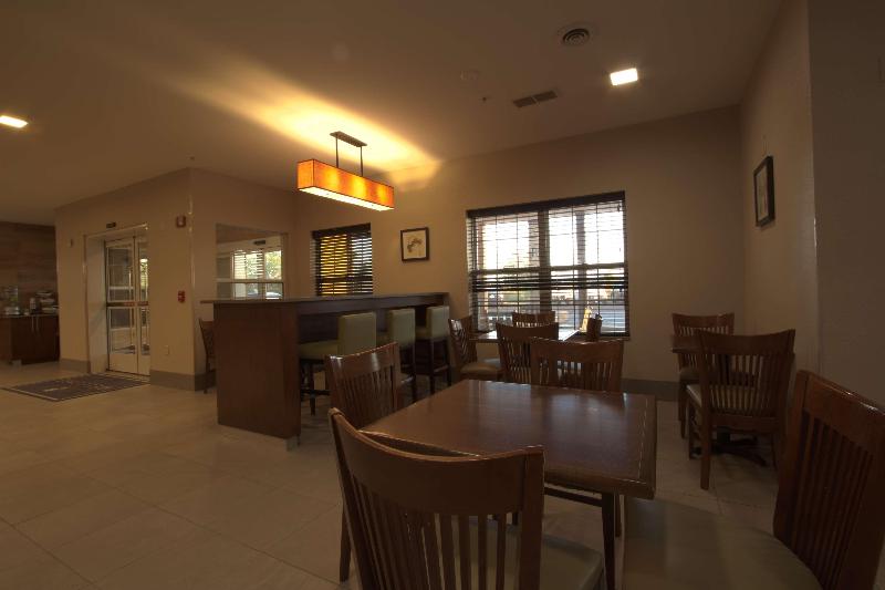 هتل Country Inn & Suites By Radisson, Moline Airport, Il