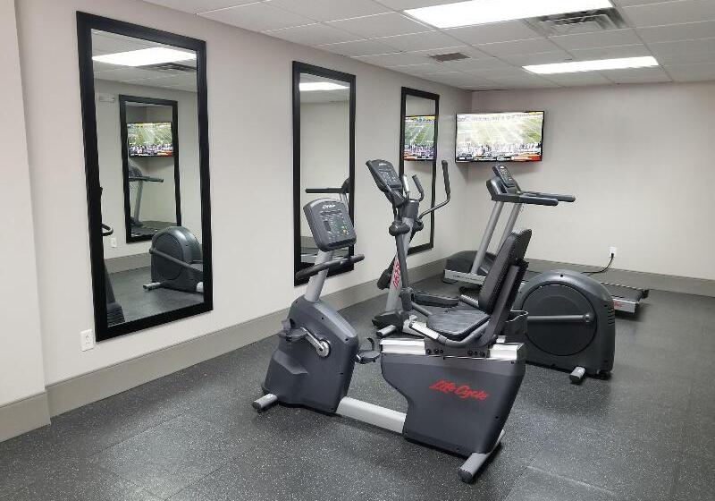 هتل Country Inn & Suites By Radisson, Nashville Airport East, Tn