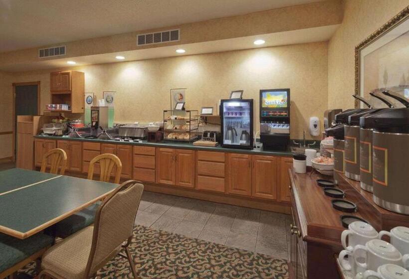 فندق Country Inn & Suites By Radisson, Prairie Du Chien, Wi