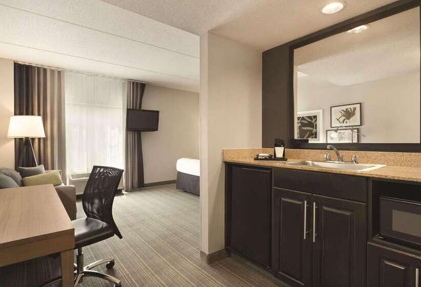 هتل Country Inn & Suites By Radisson Raleighdurham Airport Nc