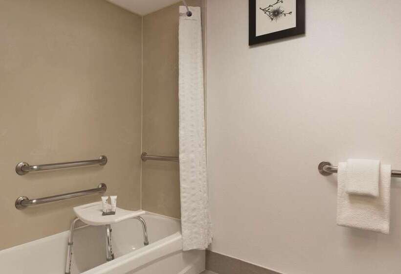 هتل Country Inn & Suites By Radisson Raleighdurham Airport Nc