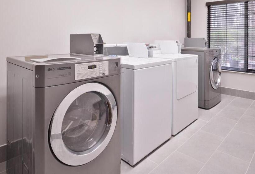 هتل Country Inn & Suites By Radisson Raleighdurham Airport Nc