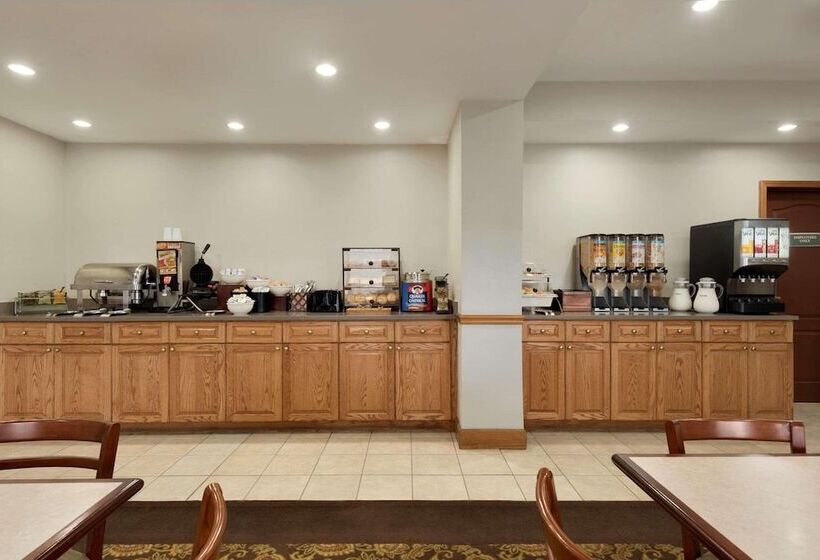 בית מלון כפרי Country Inn & Suites By Radisson, St. Augustine Downtown Historic District, Fl