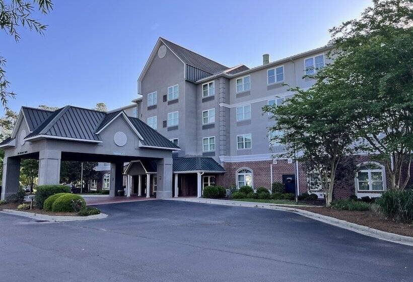 فندق Summerville Park Inn