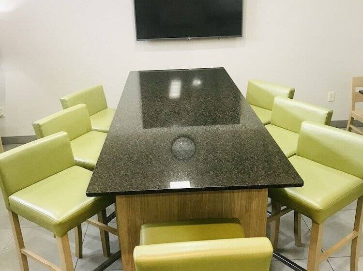 酒店 Country Inn & Suites By Radisson, Warner Robins, Ga