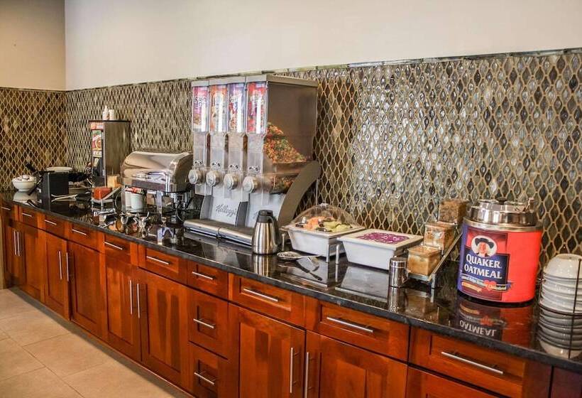 Отель Country Inn & Suites By Radisson, Washington Dulles International Airport, Va