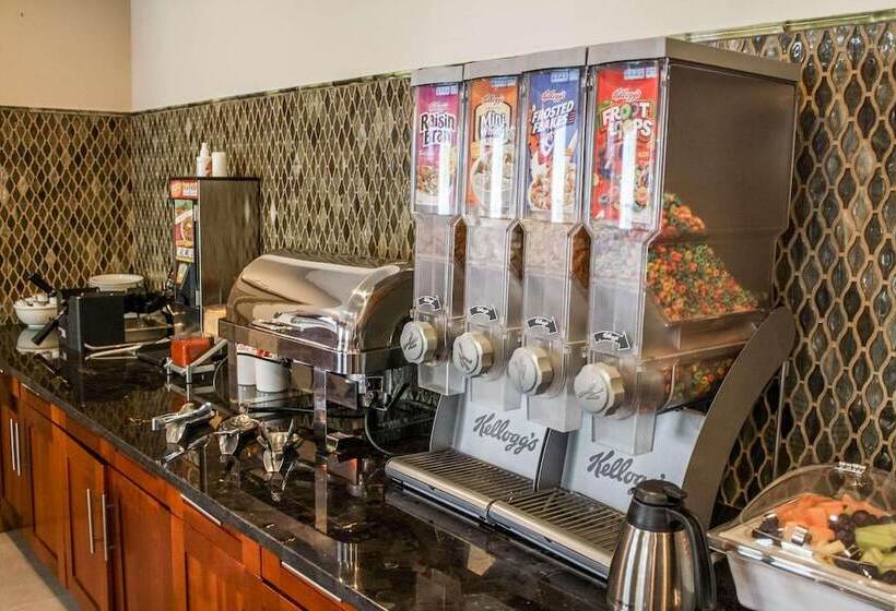 Отель Country Inn & Suites By Radisson, Washington Dulles International Airport, Va