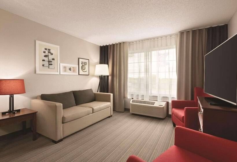 فندق Country Inn & Suites By Radisson, Willmar, Mn