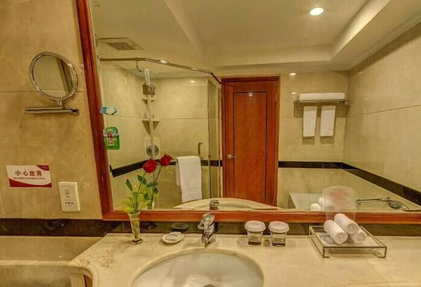 בית מלון כפרי Crowne Plaza Zhanjiang, An Ihg