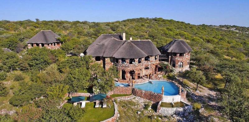 Отель Eagle Tented Lodge & Spa Etosha