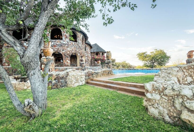 Отель Eagle Tented Lodge & Spa Etosha