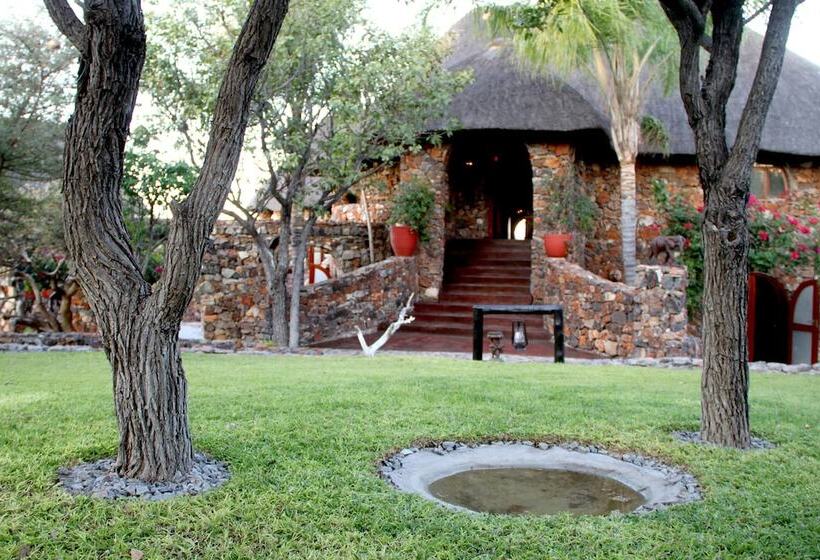 Отель Eagle Tented Lodge & Spa Etosha
