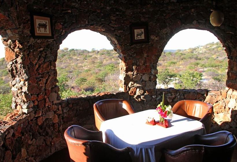 Отель Eagle Tented Lodge & Spa Etosha