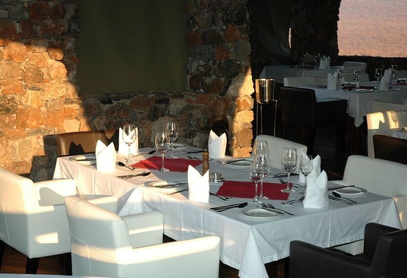 Отель Eagle Tented Lodge & Spa Etosha