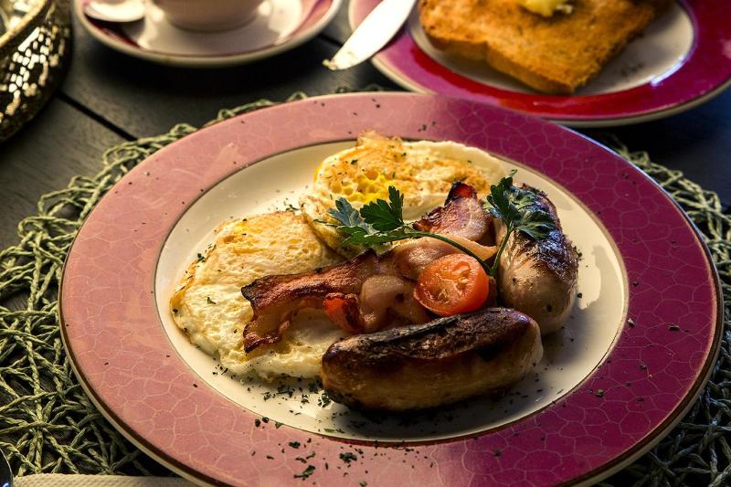 Отель Eagle Tented Lodge & Spa Etosha