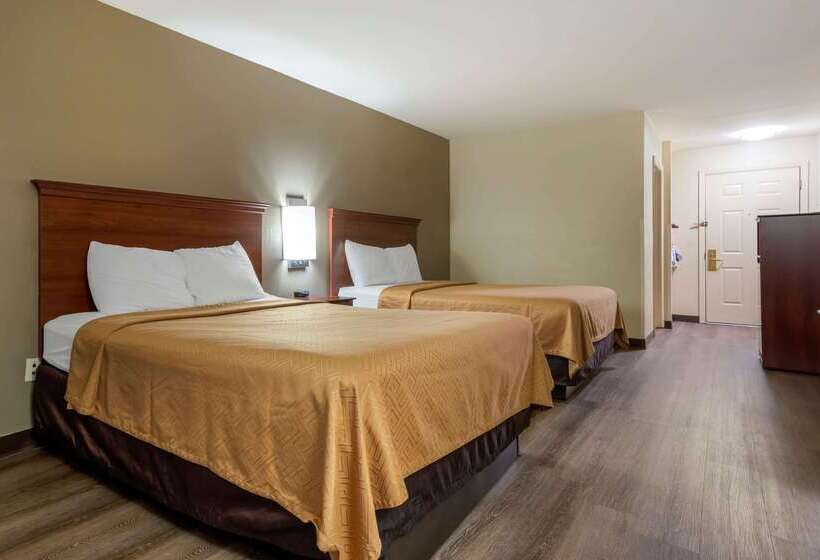 فندق Econo Lodge Inn & Suites