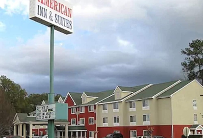 فندق Econo Lodge Inn And Suites