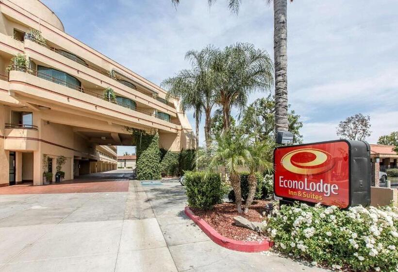 בית מלון כפרי Econo Lodge Inn & Suites Riverside  Corona