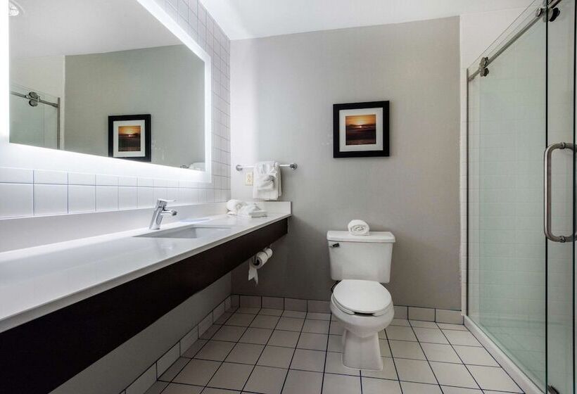 فندق Best Western Erie Inn & Suites