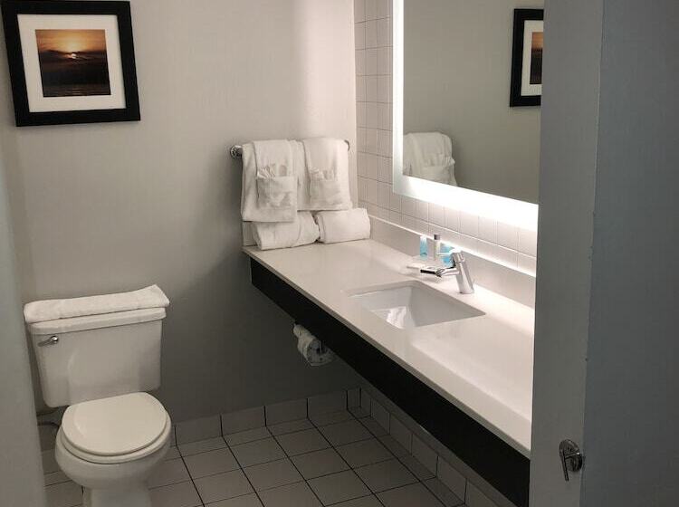 فندق Best Western Erie Inn & Suites