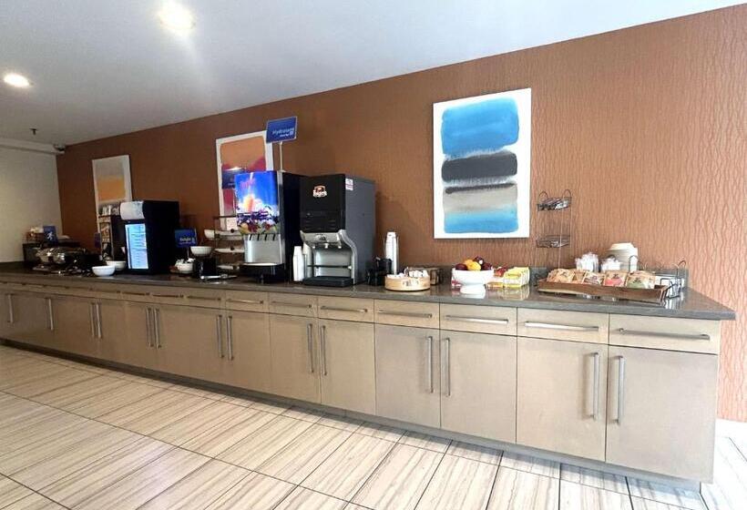 فندق Best Western Erie Inn & Suites