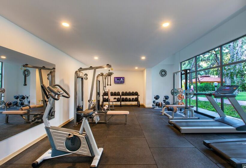 هتل Fun & Sun Family Club Saphire