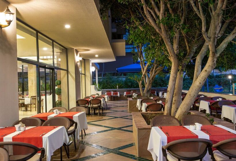 酒店 Fun & Sun Family Club Saphire