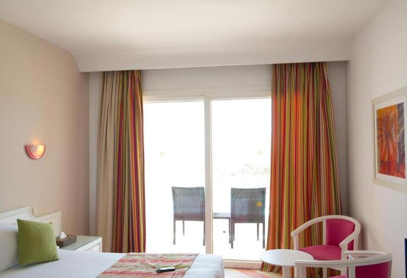 בית מלון כפרי Royal Tulip Taj Sultan