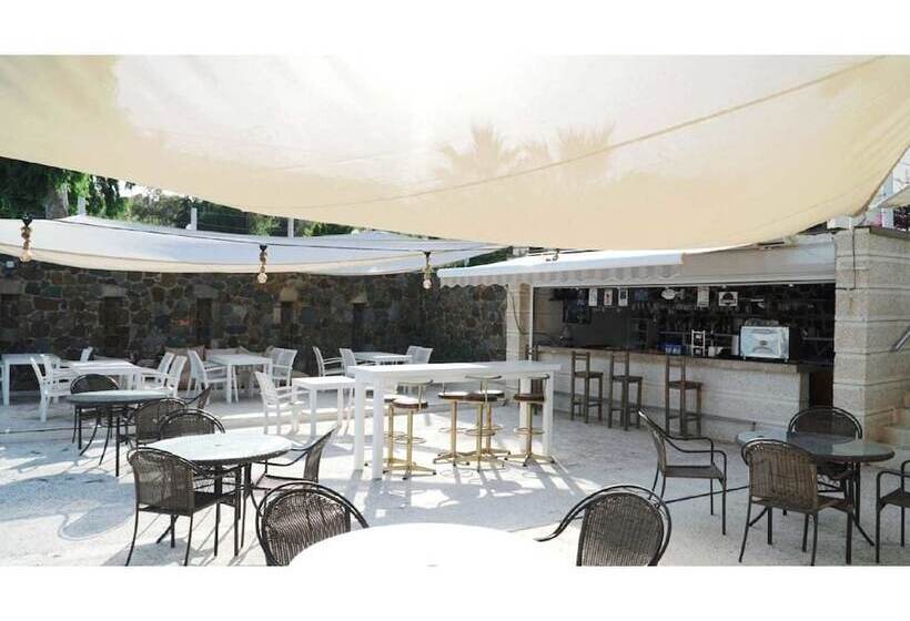 فندق Gumbet Cove