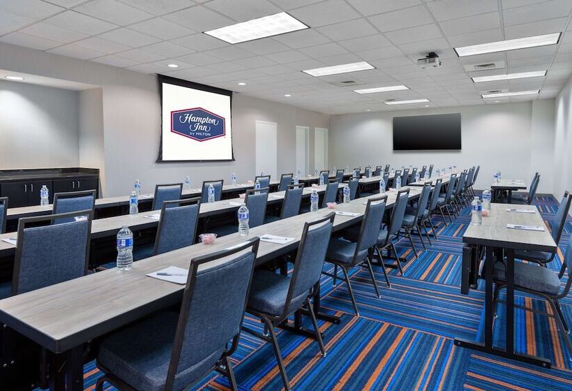 فندق Hampton Inn Charlotteuptown