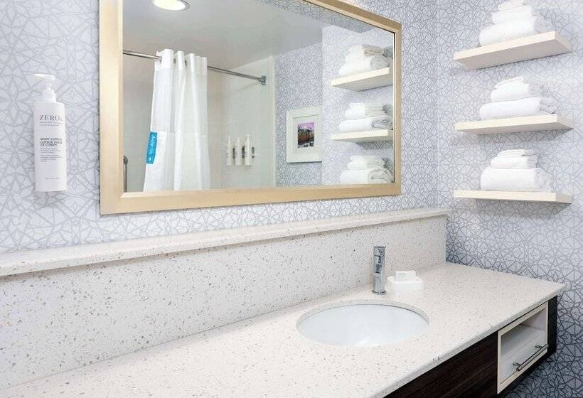 فندق Hampton Inn Charlotteuptown