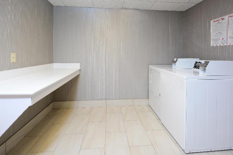 בית מלון כפרי Holiday Inn Express & Suites Raleigh Durham Airport At Rtp, An Ihg