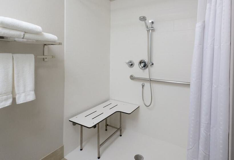 هتل Holiday Inn Express & Suites Raleigh Durham Airport At Rtp, An Ihg