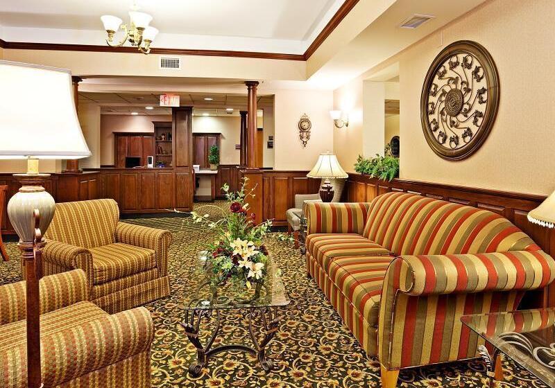 בית מלון כפרי Holiday Inn Express & Suites Raleigh Durham Airport At Rtp, An Ihg