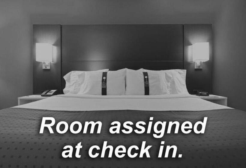 فندق Holiday Inn Express & Suites Indianapolis North   Carmel, An Ihg