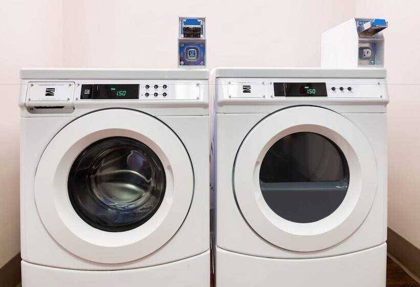 호텔 Holiday Inn Express & Suites   Columbus Airport East, An Ihg