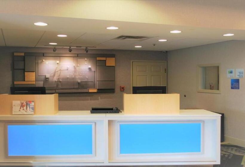 فندق Holiday Inn Express & Suites Indianapolis North   Carmel, An Ihg