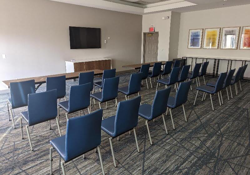 בית מלון כפרי Holiday Inn Express & Suites Salt Lake City N  Bountiful