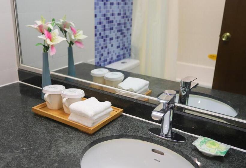 Отель Jade Garden