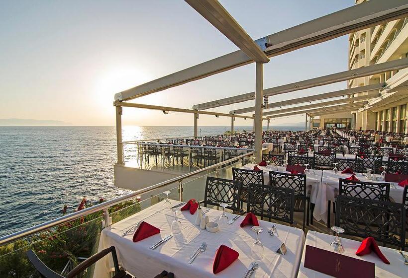 Korumar Hotel Deluxe