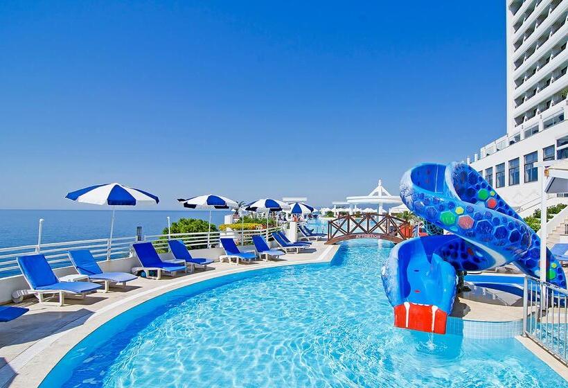 Korumar Hotel Deluxe