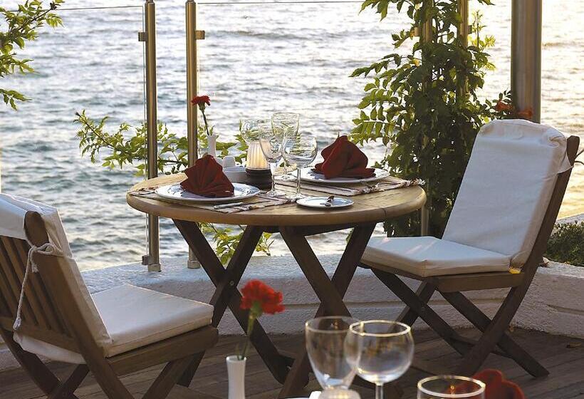 Korumar Hotel Deluxe