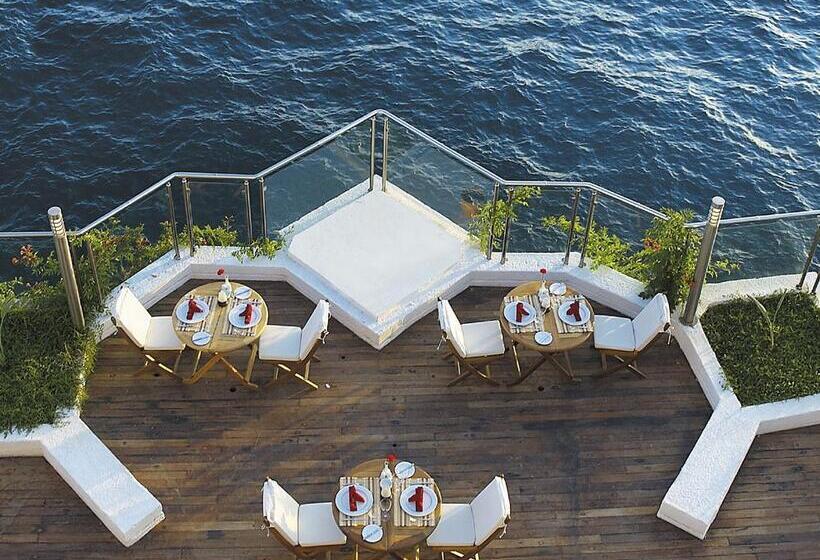 Korumar Hotel Deluxe